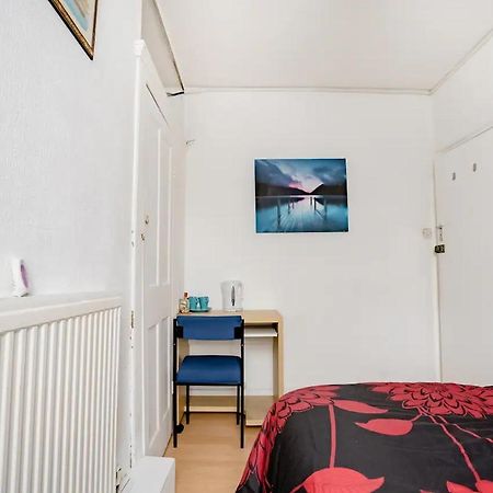 Homestay Near Tottenham Hotspur Stadium 런던 외부 사진