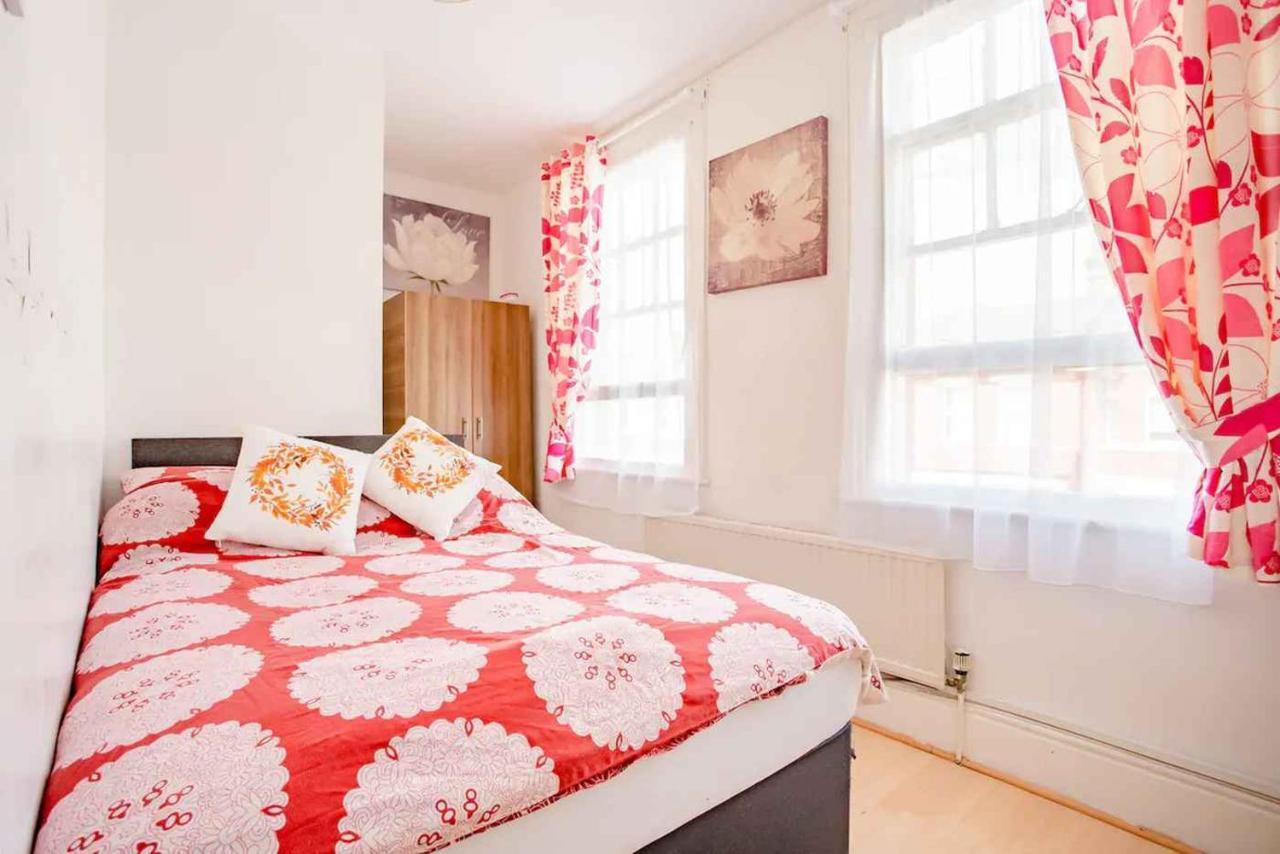 Homestay Near Tottenham Hotspur Stadium 런던 외부 사진